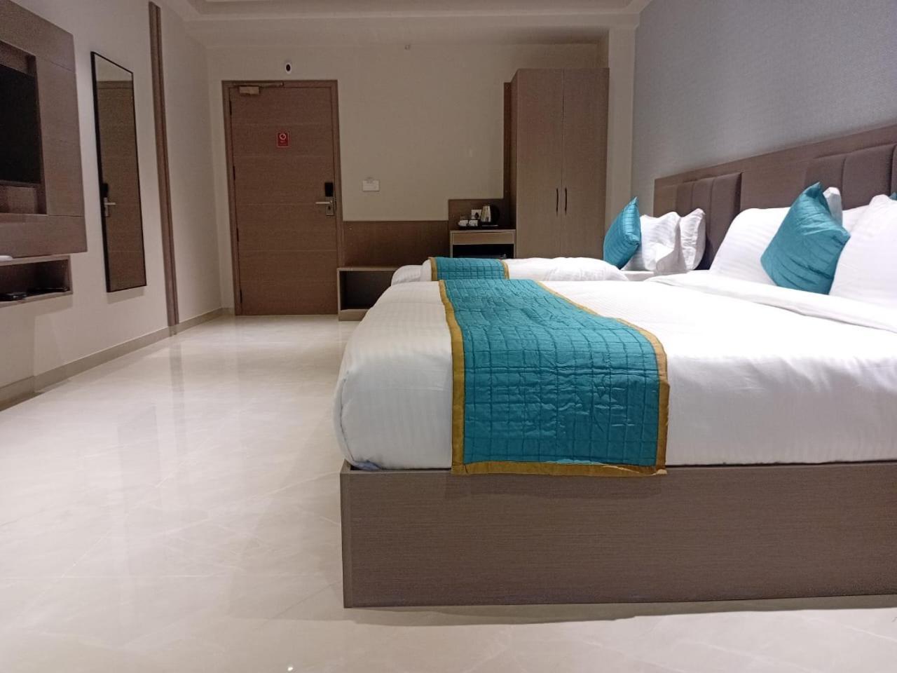 Hotel Shree Ji Inn Кишангарх Экстерьер фото