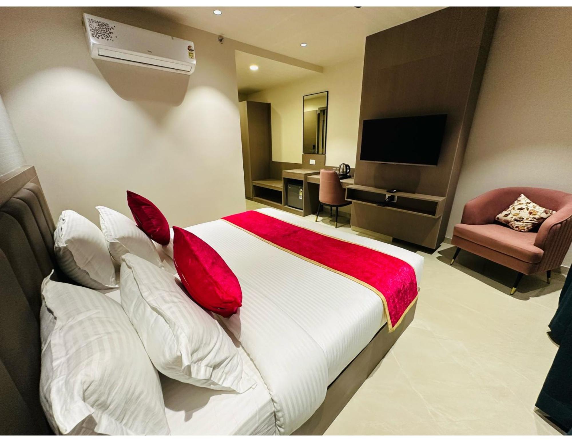 Hotel Shree Ji Inn Кишангарх Экстерьер фото