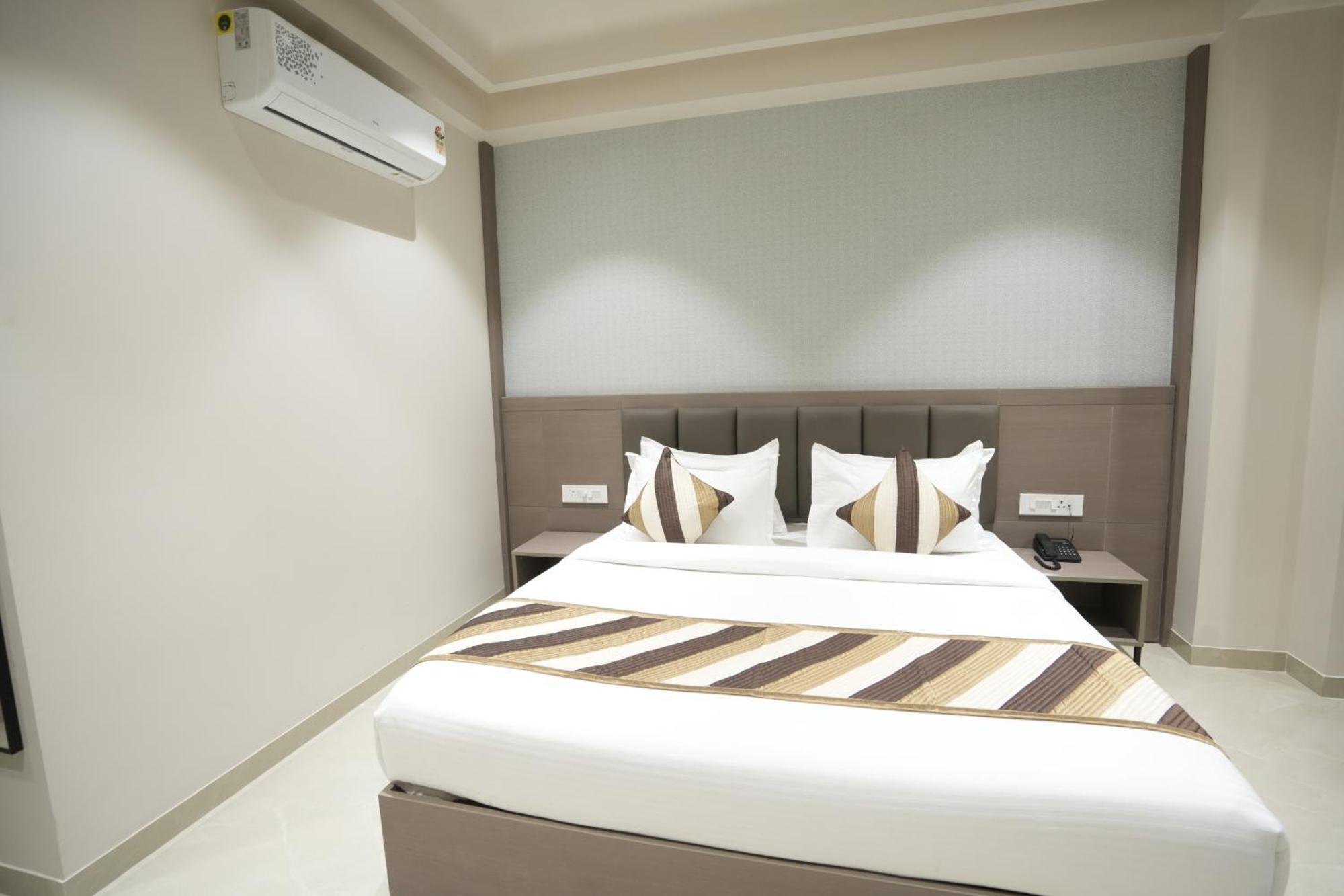 Hotel Shree Ji Inn Кишангарх Экстерьер фото