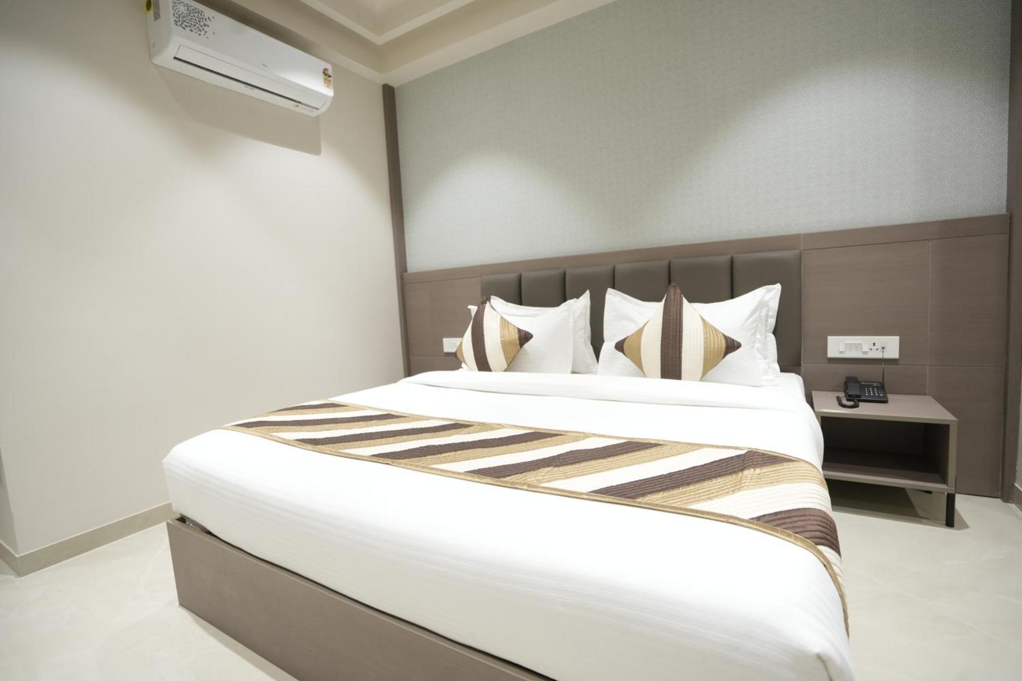 Hotel Shree Ji Inn Кишангарх Экстерьер фото